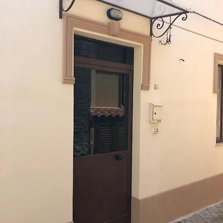 Casa Vacanza Caffe' Roccavaldina